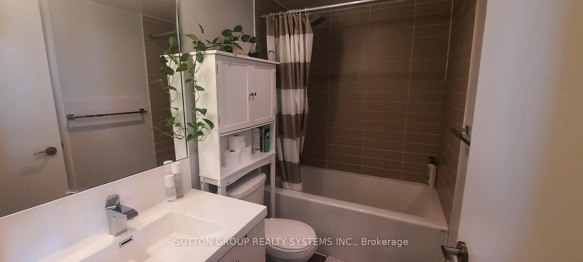 1 Bedroom Condo at 5 Valhalla Inn, Toronto For sale