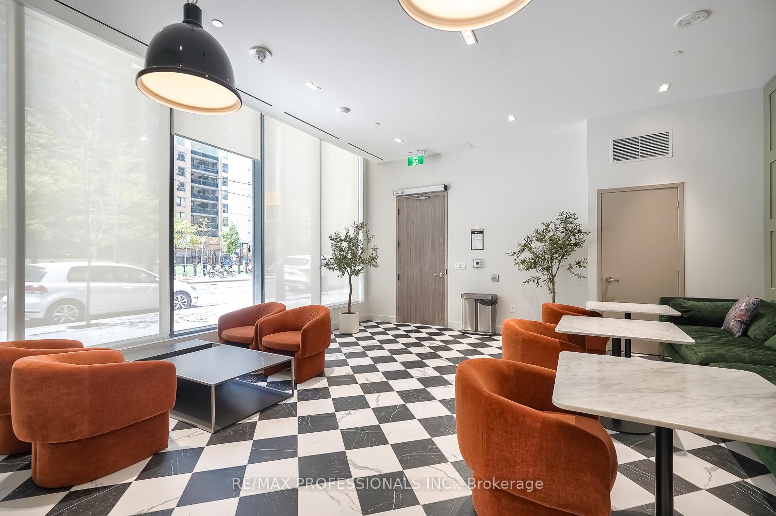 2 Bedrooms Condo at 65 Mutual, Toronto For sale