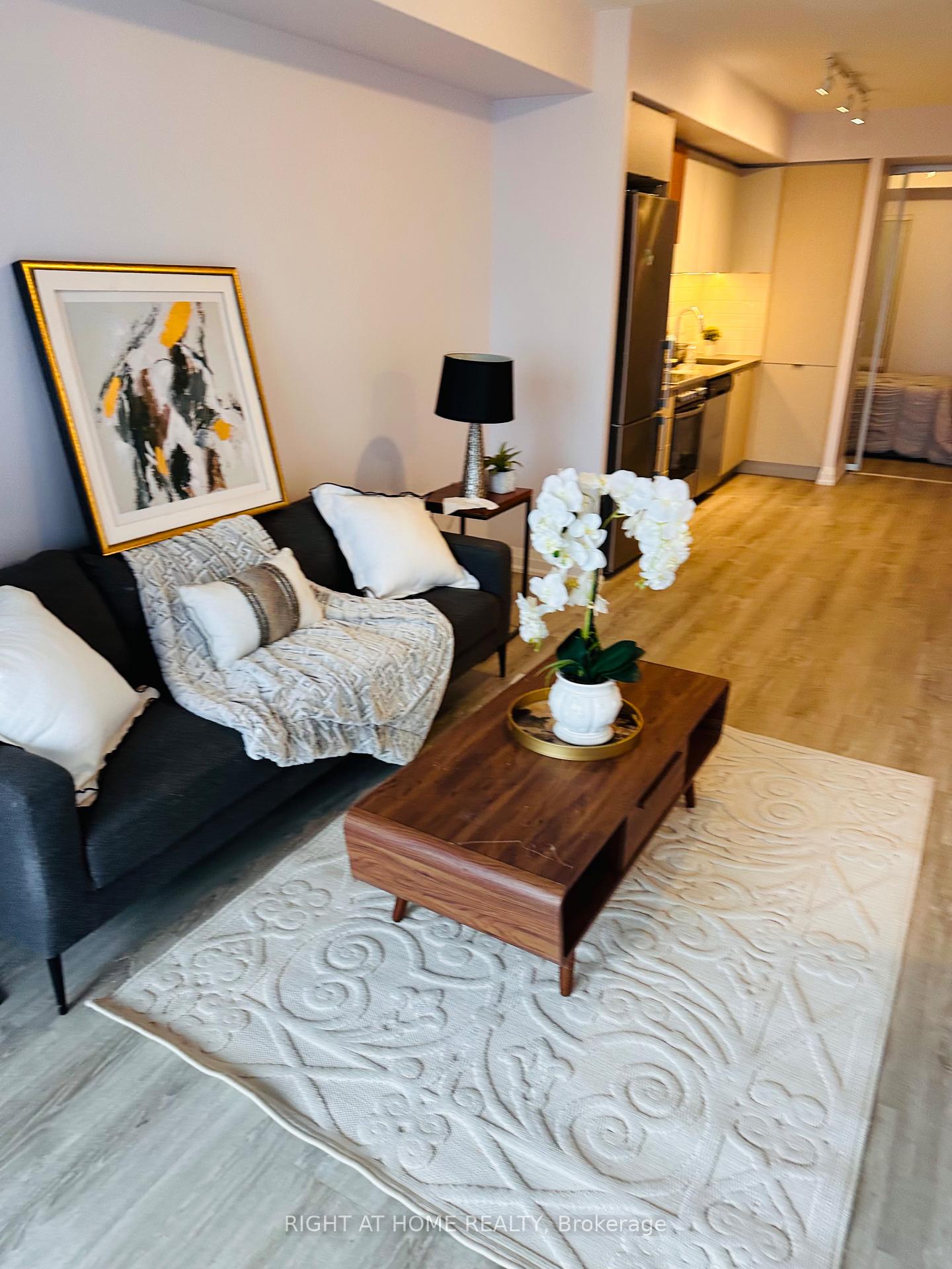 2 Bedrooms Condo at 30 GIBBS, Toronto For sale