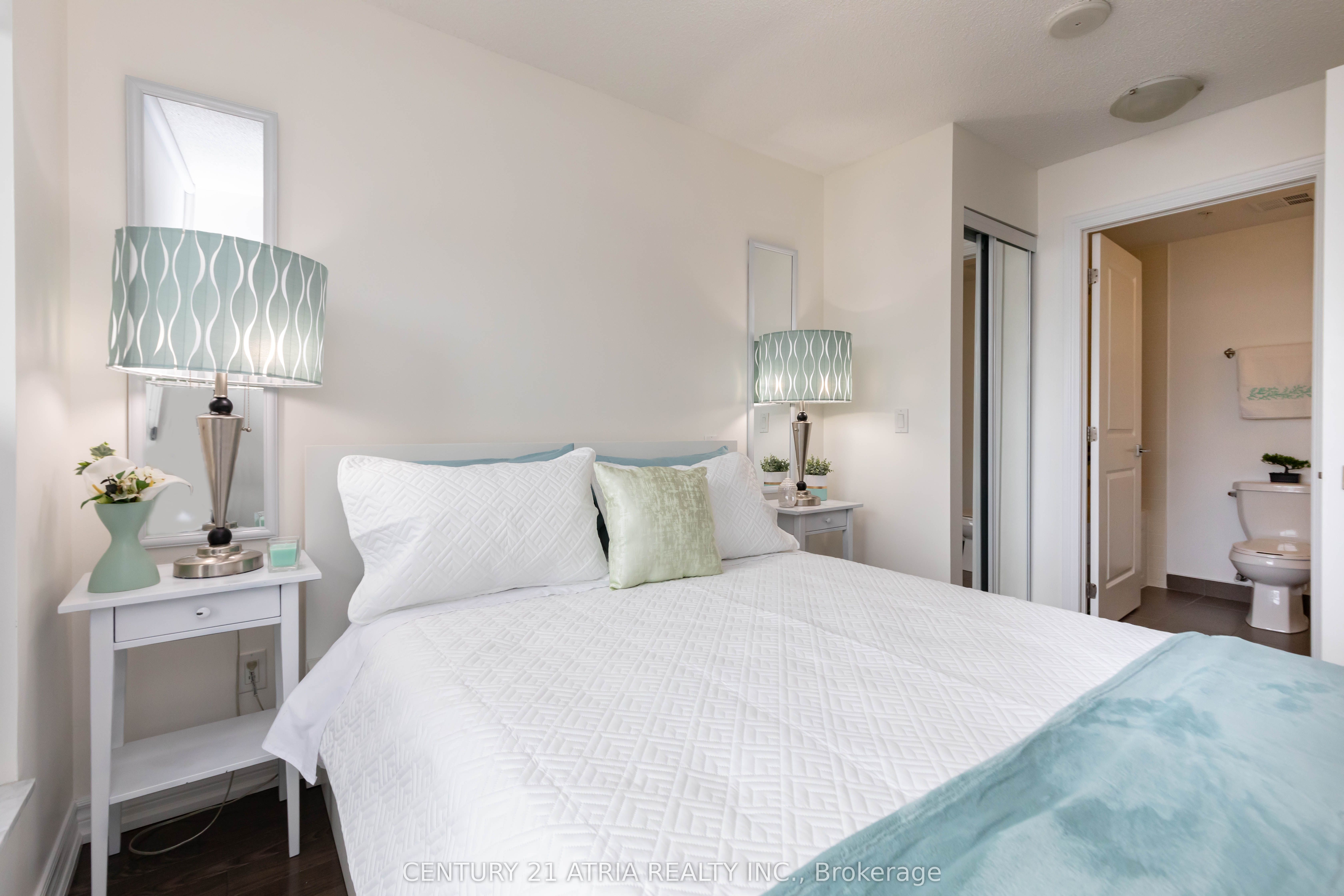 23 glebe Road W, #519
