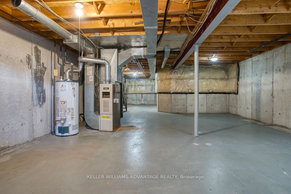 2355 Fifth Line W, #6