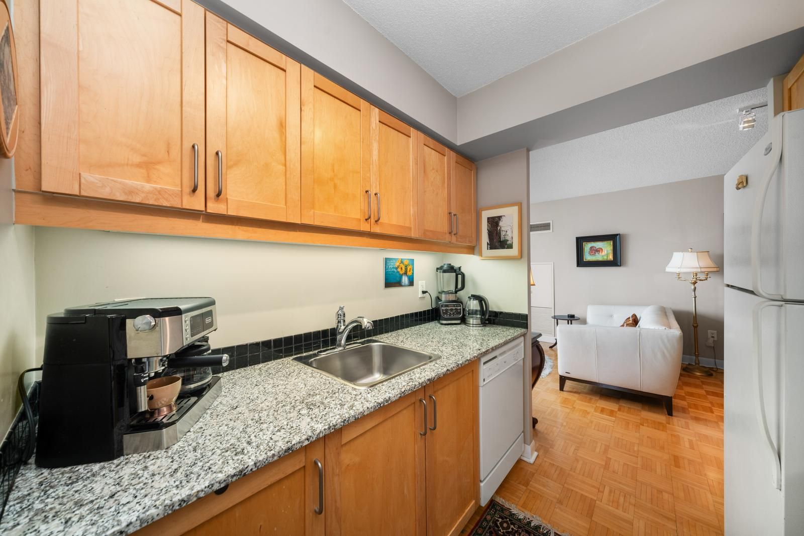 33 Sheppard Avenue E 510
