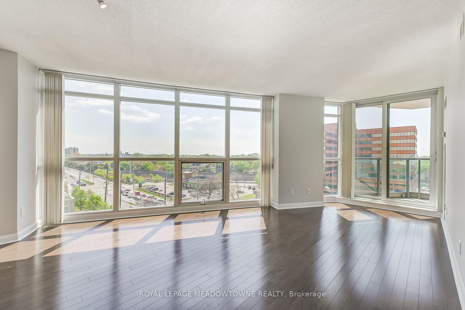 2 Bedrooms Condo at 225 Sherway Gardens, Toronto For sale