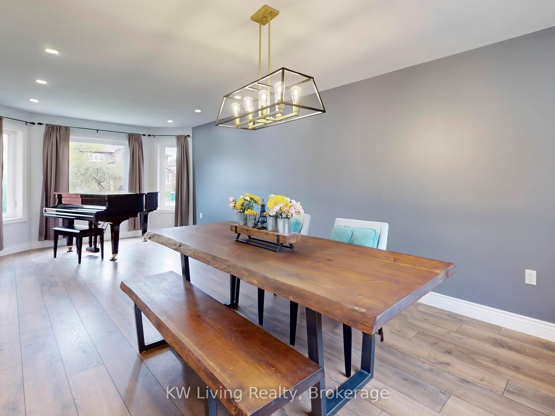 18 Amberview Drive