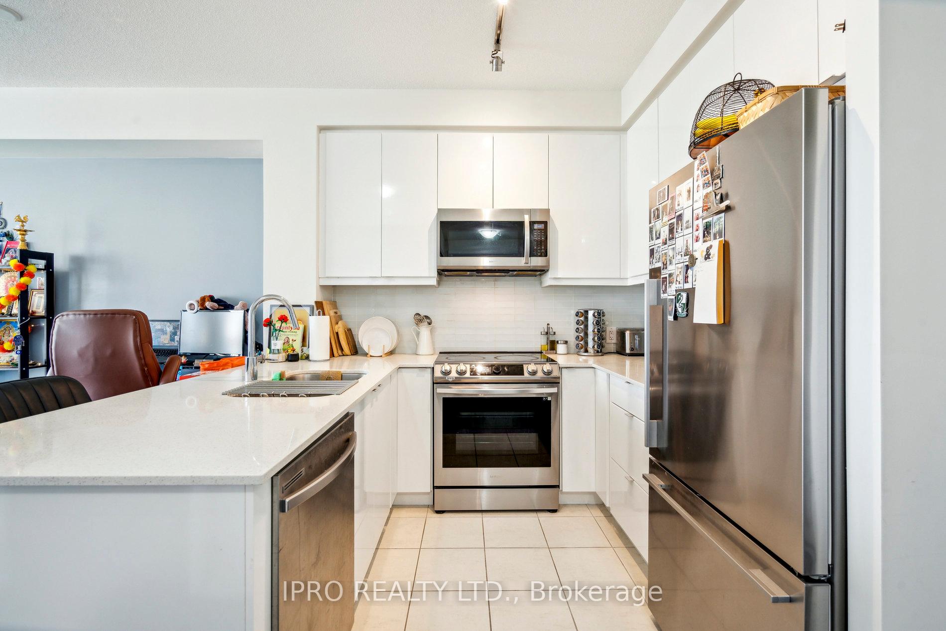 2 Bedrooms Condo at 50 Thomas Riley, Toronto For sale