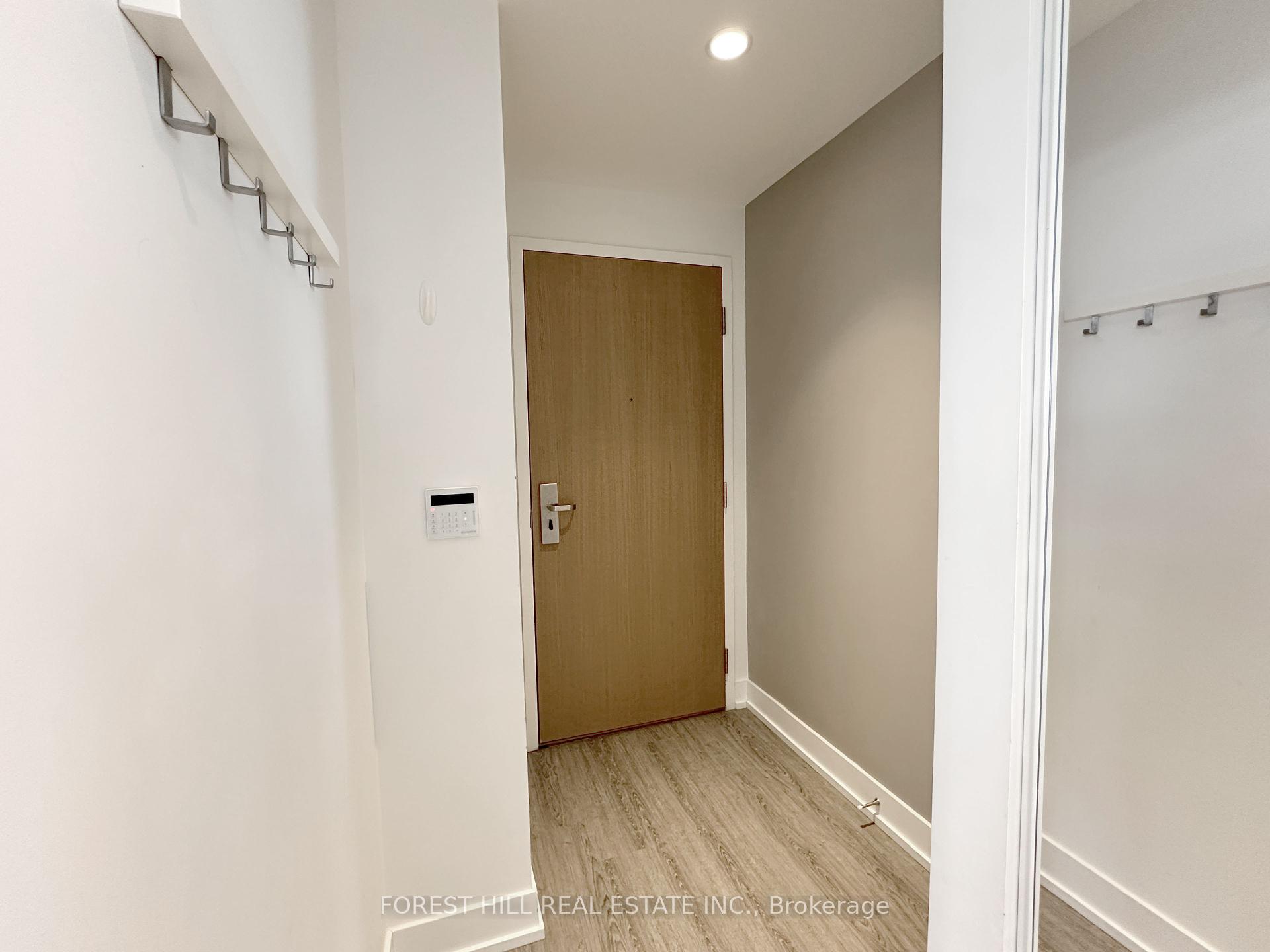 1 Bedroom Condo at 7 Grenville, Toronto For sale