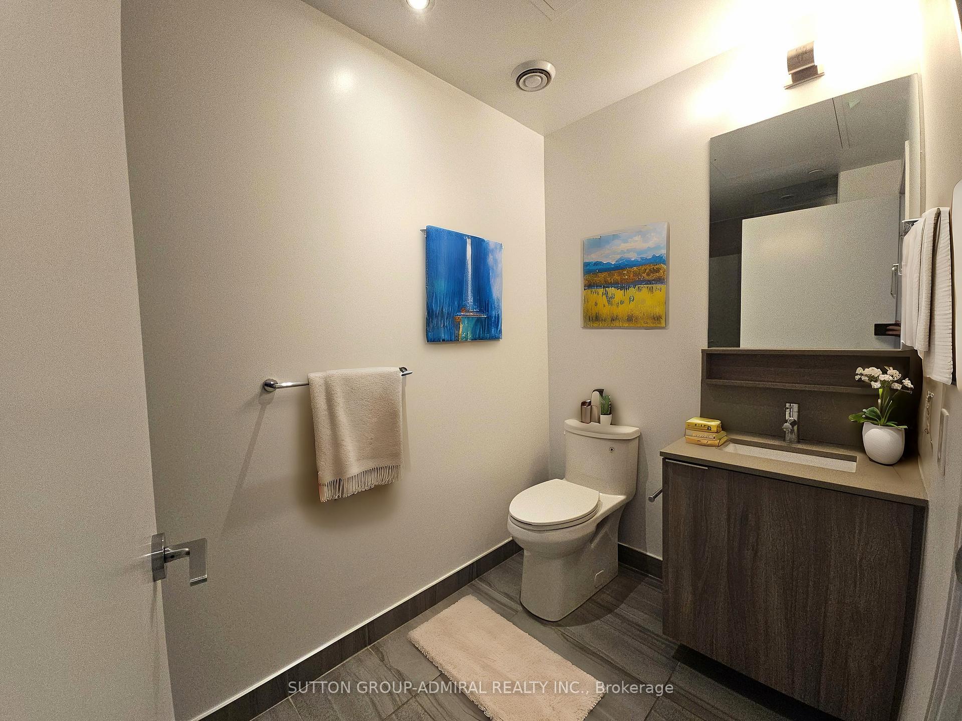 3 Bedrooms Condo at 950 Portage, Vaughan For sale