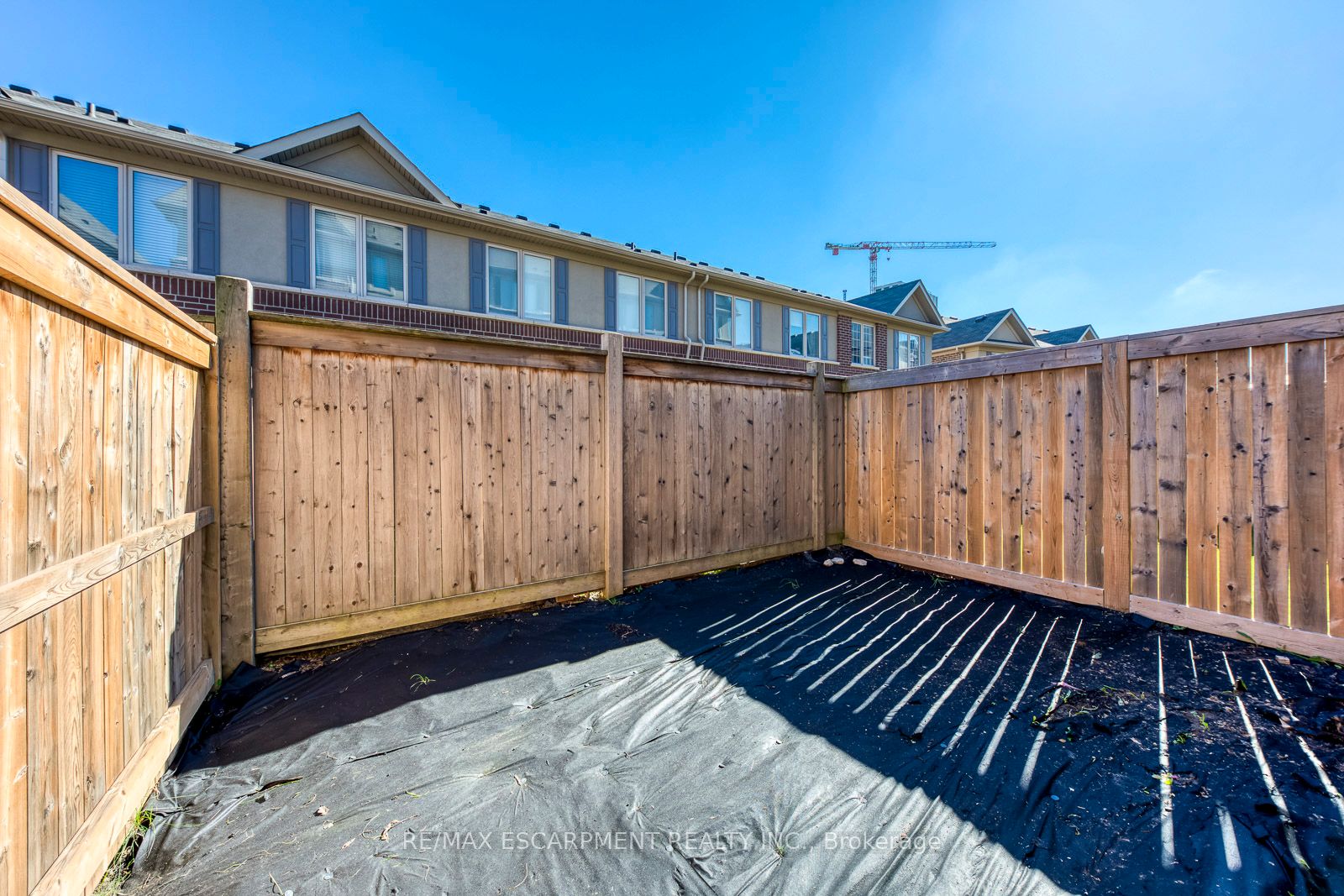 386 Belcourt Common