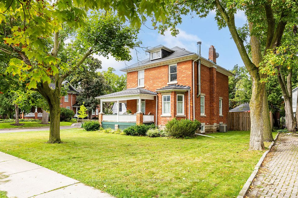 2 Pavillion Street, Markham, ON L3R 1N7