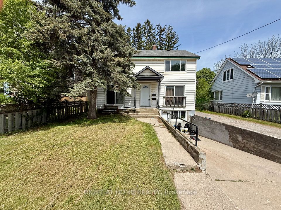16 Dufferin Street