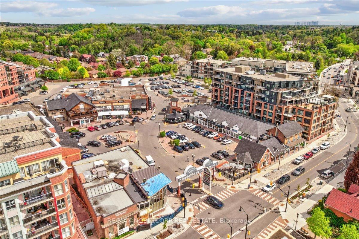 3 Bedrooms Condo at 20 William Farr, Vaughan For sale