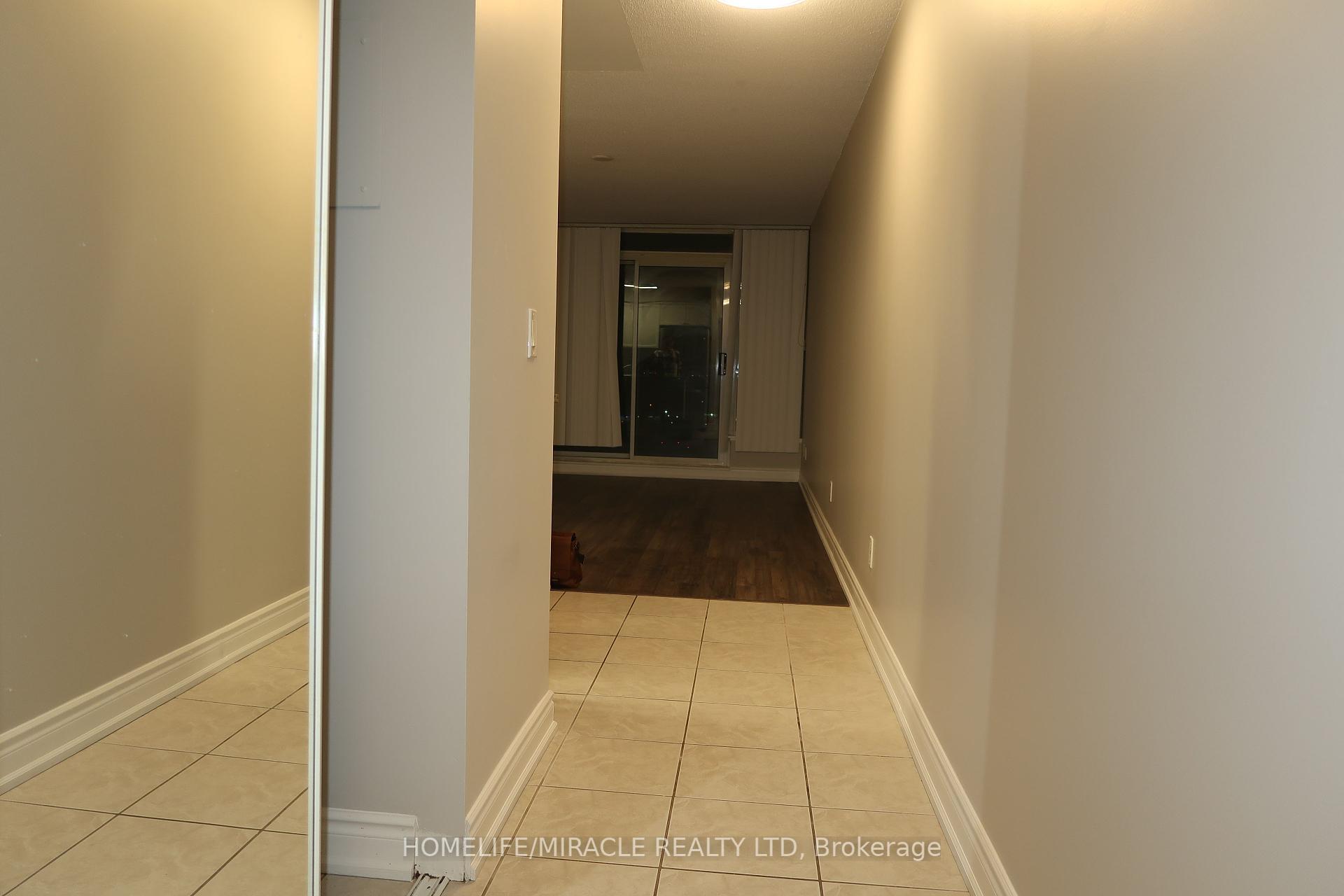 1 Bedroom Condo at 4889 Kimbermount,  Mississauga For sale
