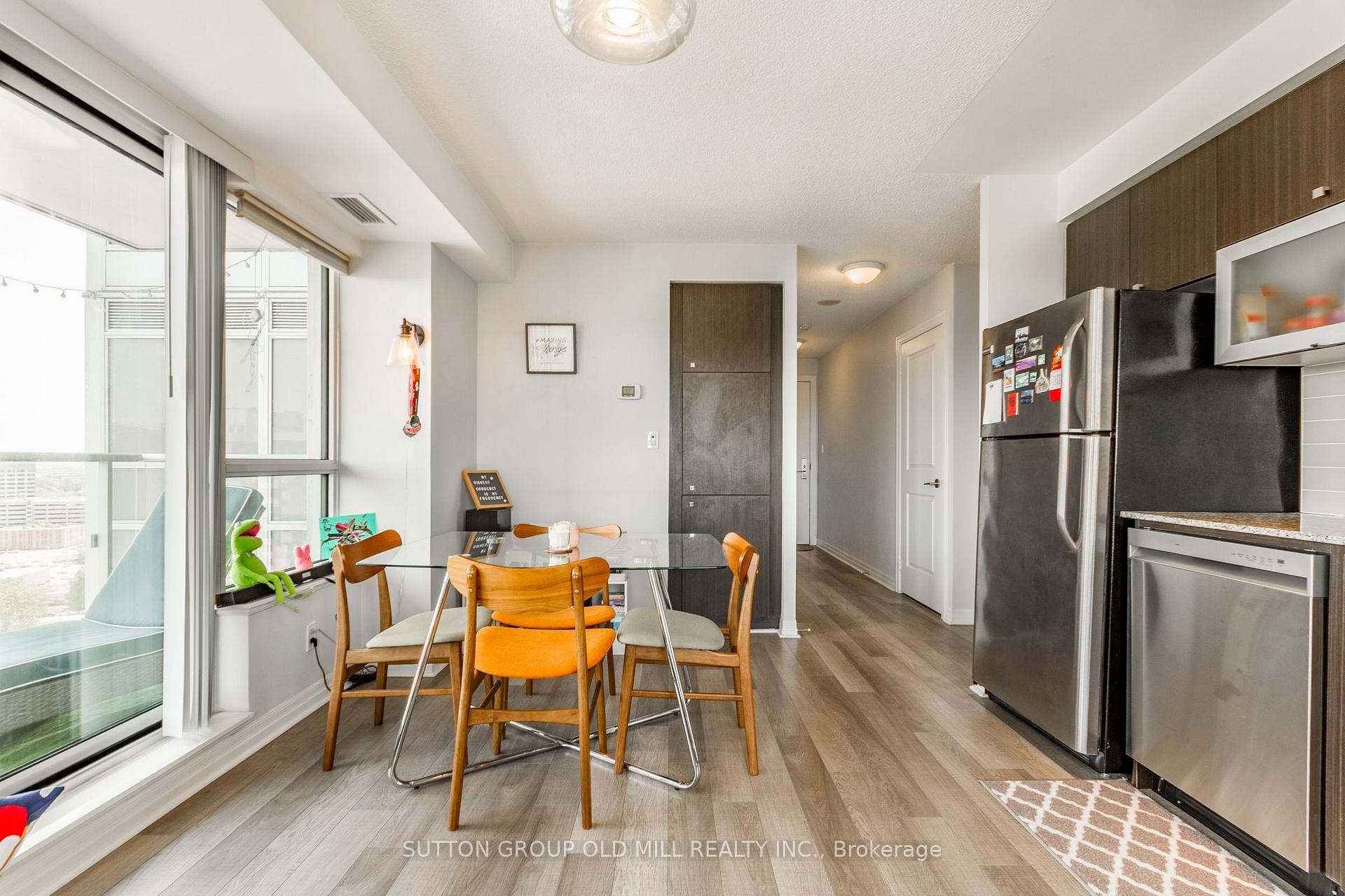 2 Bedrooms Condo at 2015 Sheppard, Toronto For sale