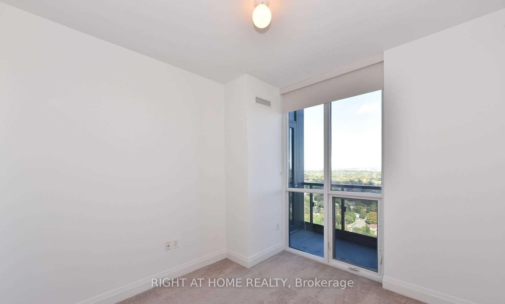 2 Bedrooms Condo at 9 Valhalla Inn, Toronto For sale