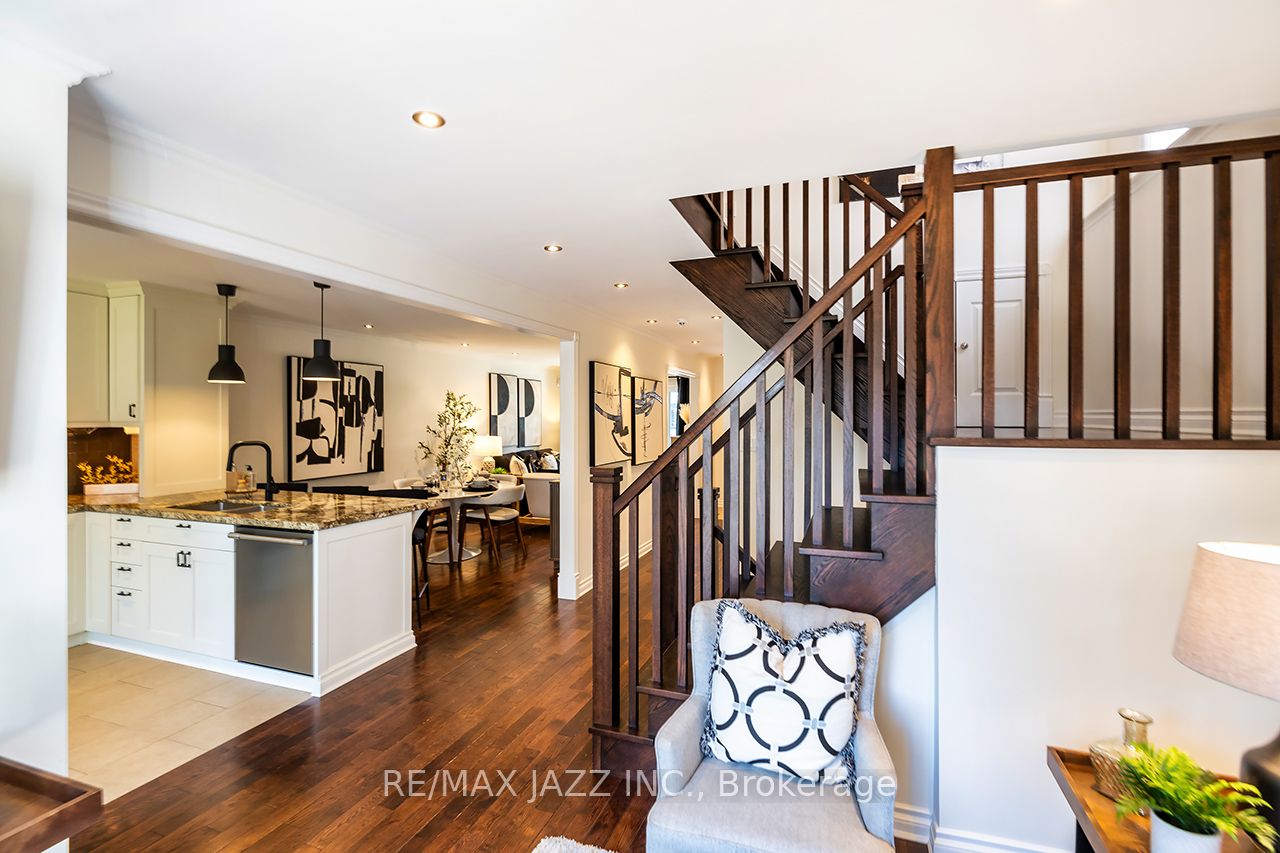 3 Rosewood Court