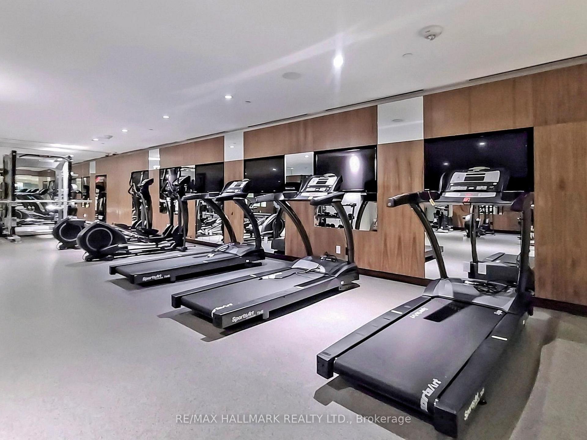 2 Bedrooms Condo at 8 Mercer, Toronto For sale
