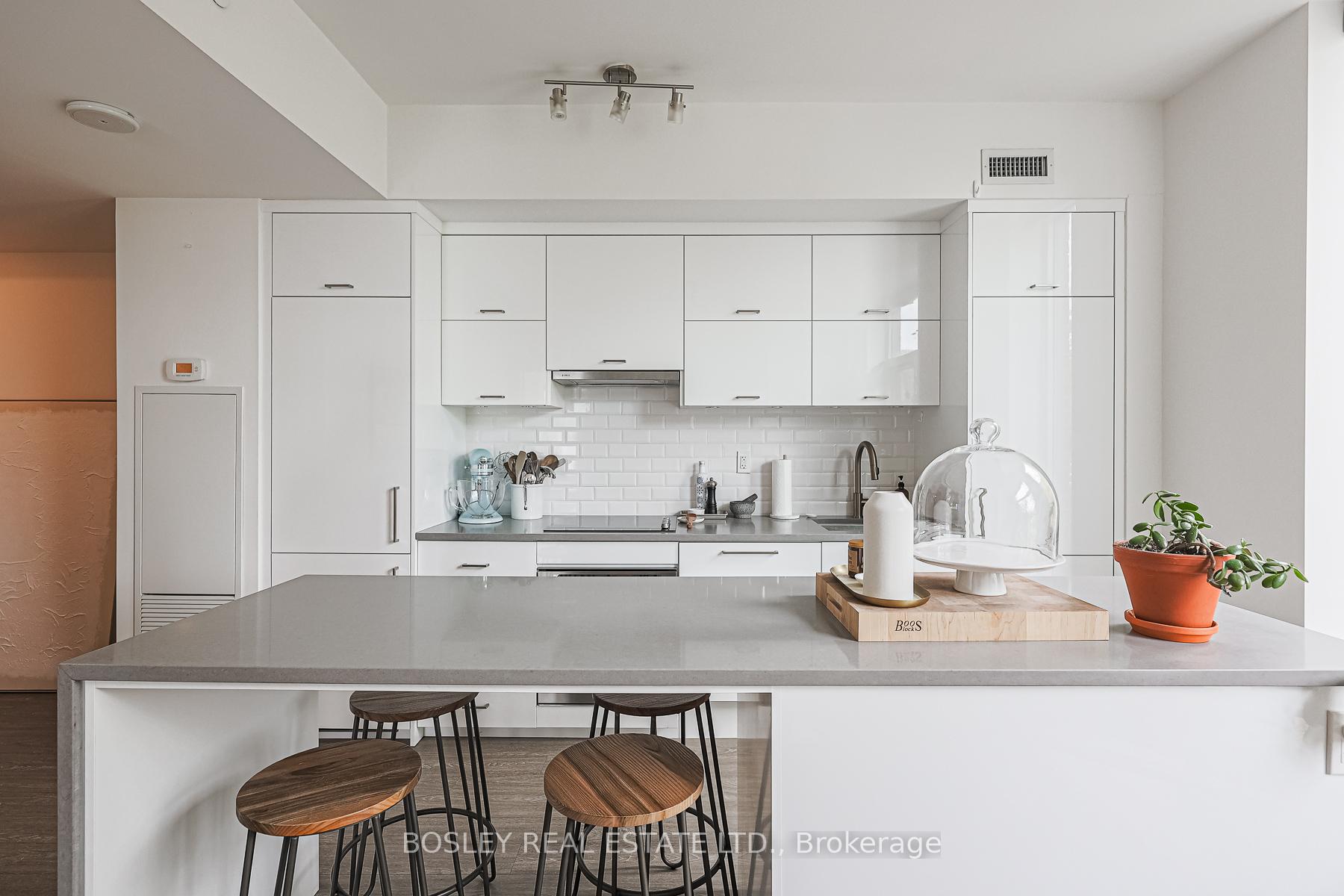 2 Bedrooms Condo at 106 Dovercourt, Toronto For sale