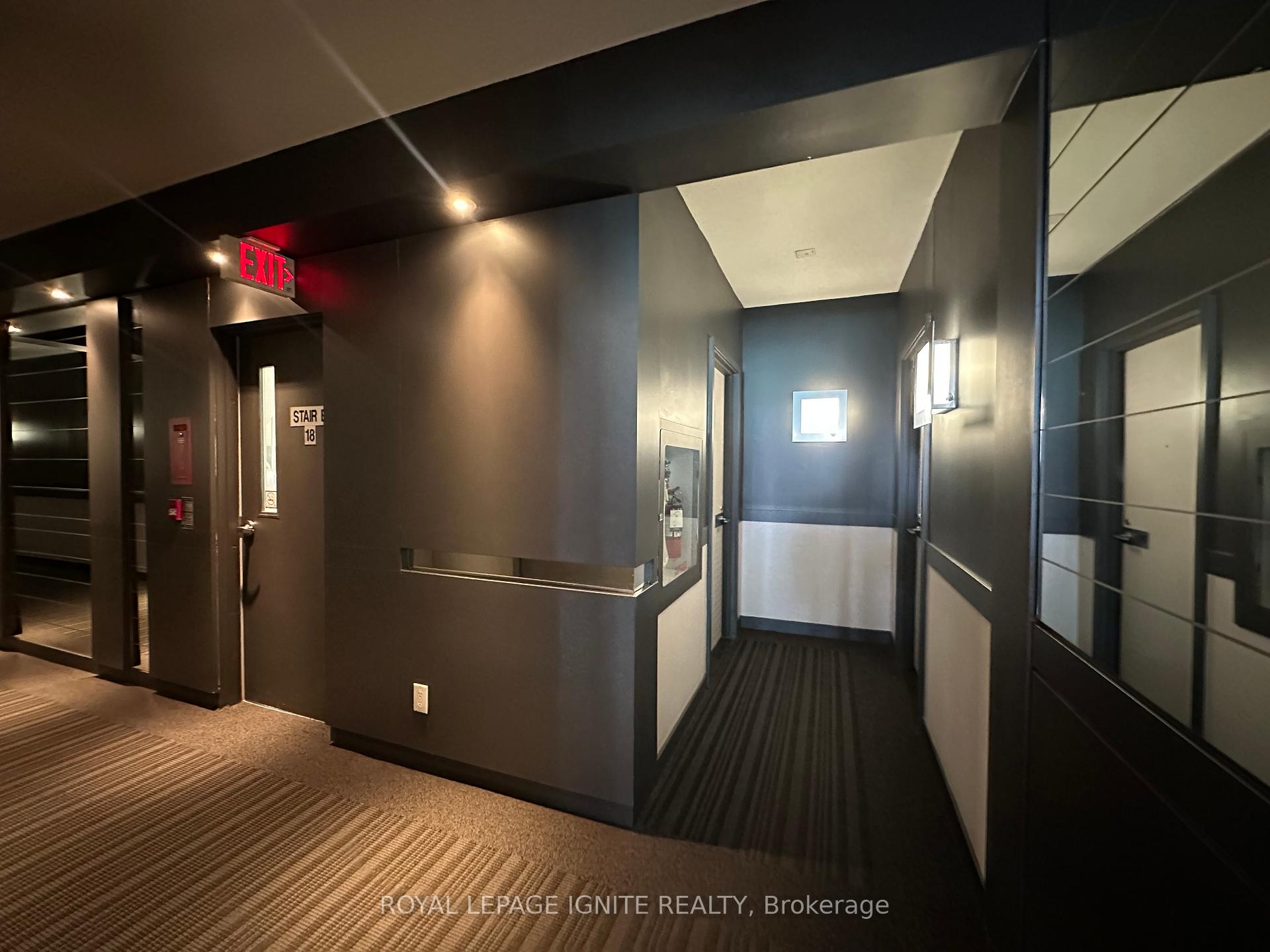 2 Bedrooms Condo at 110 Charles, Toronto For sale