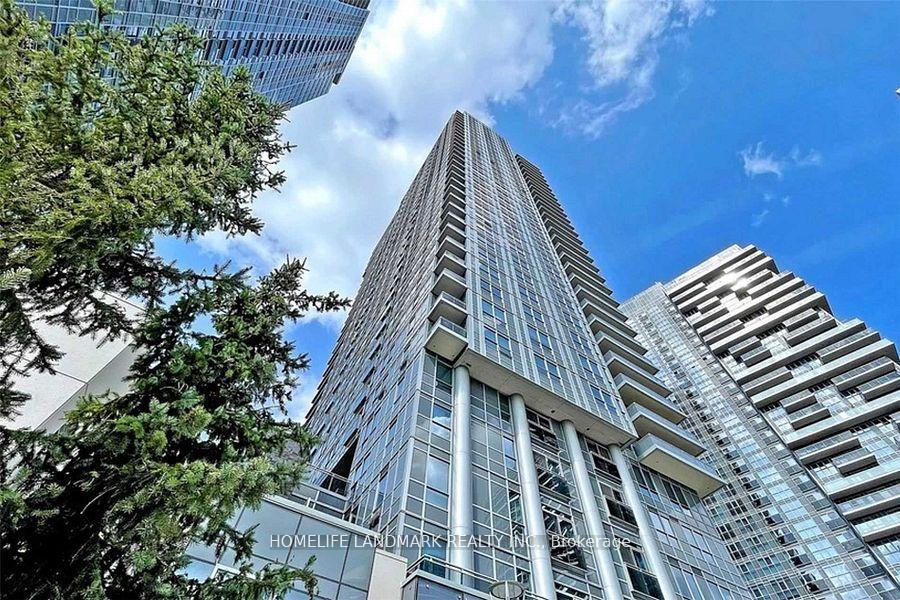 2 Bedrooms Condo at 255 Village Green, Toronto For sale