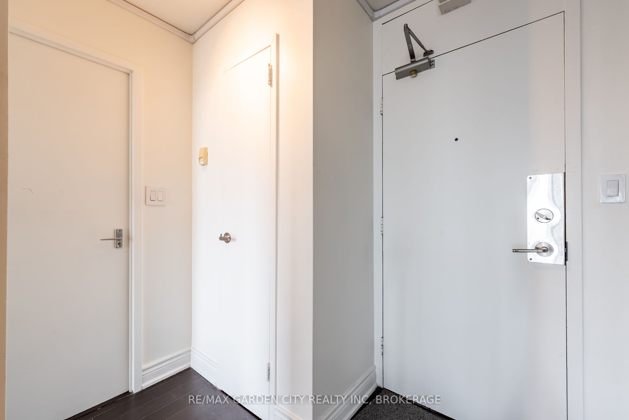 40 Homewood Avenue, #1903