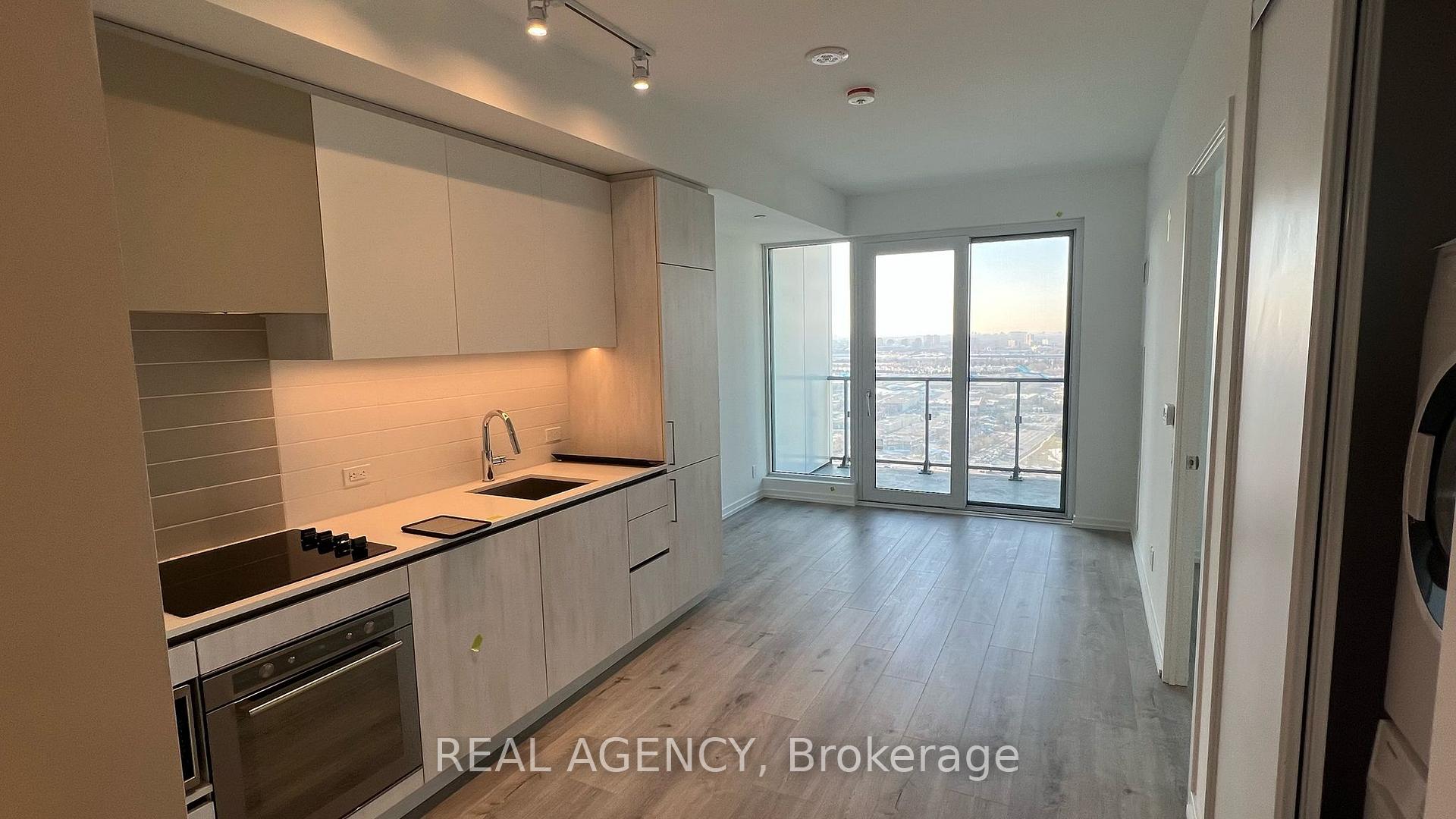 2 Bedrooms Condo at 1000 Portage,  Vaughan For sale