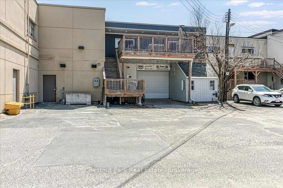 8 George Walk, Elliot Lake, ON P5A 2A4