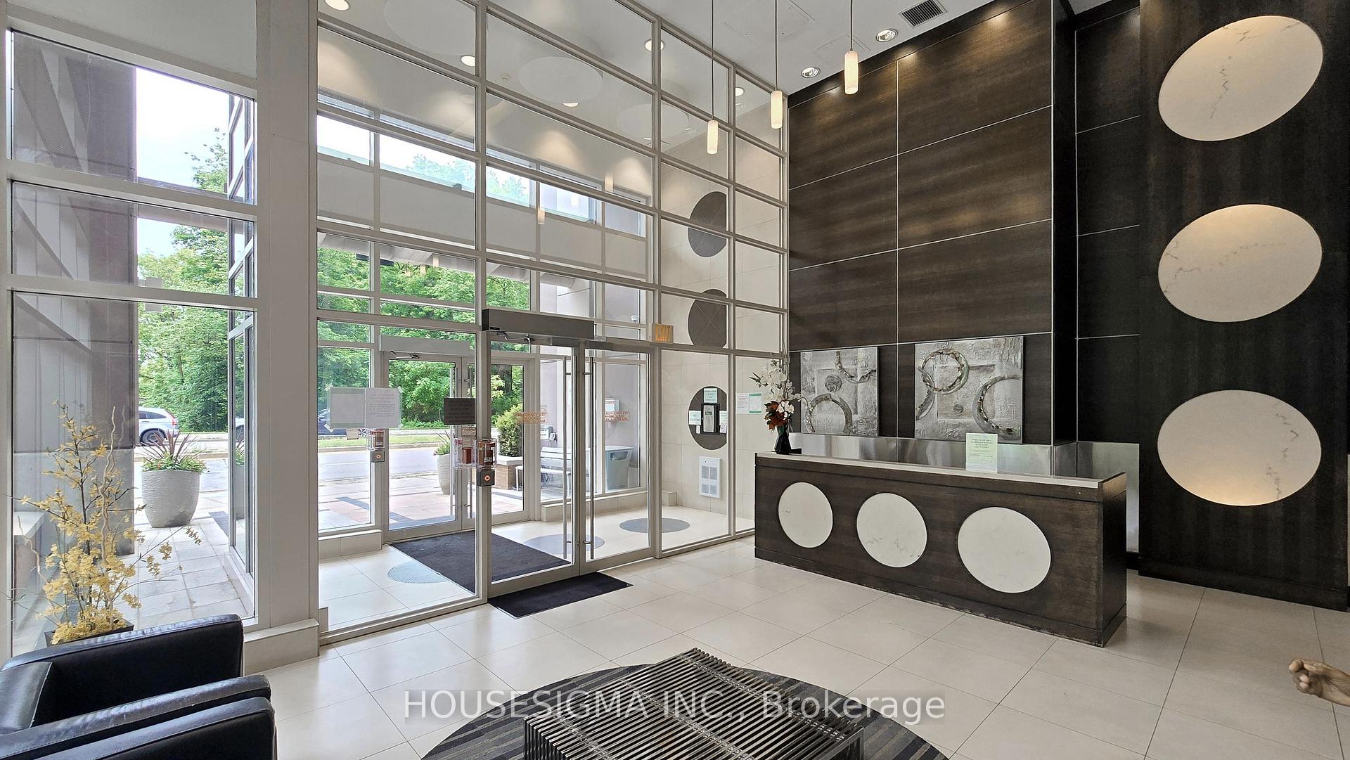2 Bedrooms Condo at 190 Borough,  Toronto For sale