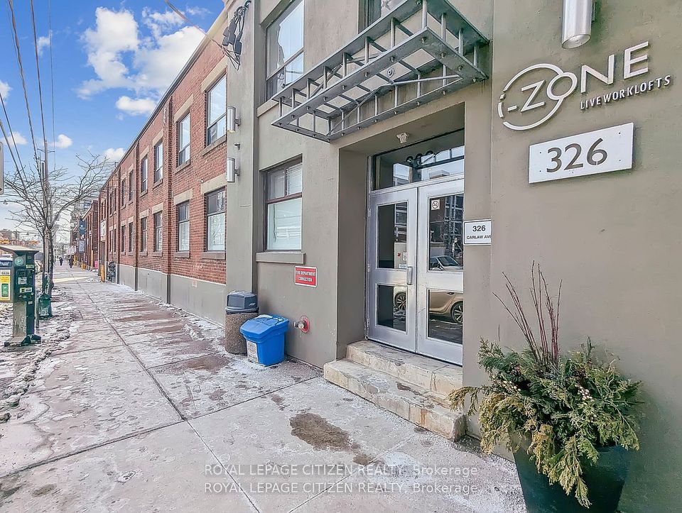 326 Carlaw
