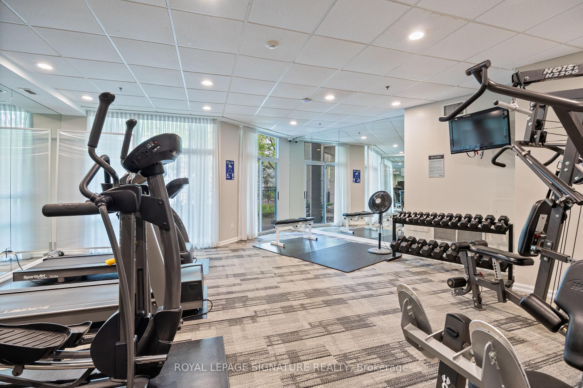 2 Bedrooms Condo at 205 The Donway, Toronto For sale