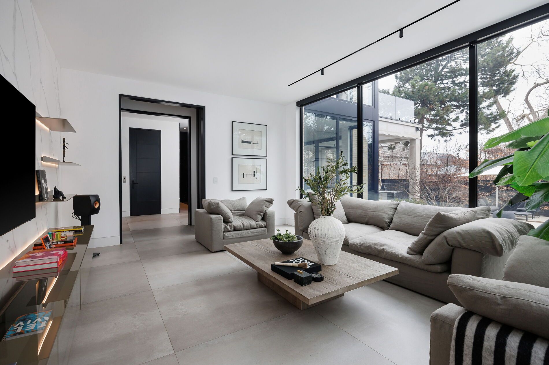 5 Dewbourne Avenue