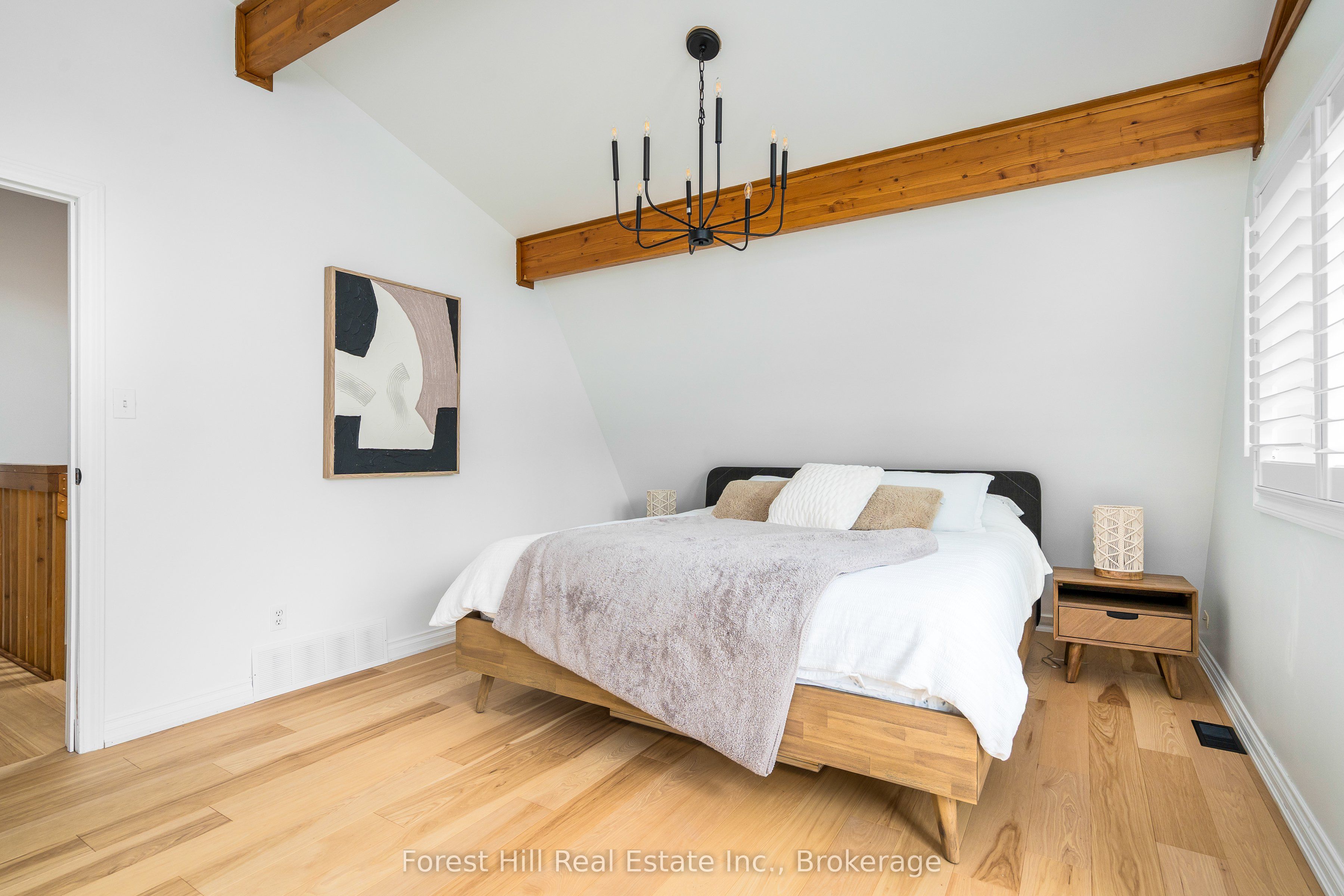 144 Brooker Boulevard, Blue Mountains, ON L9Y 0L4