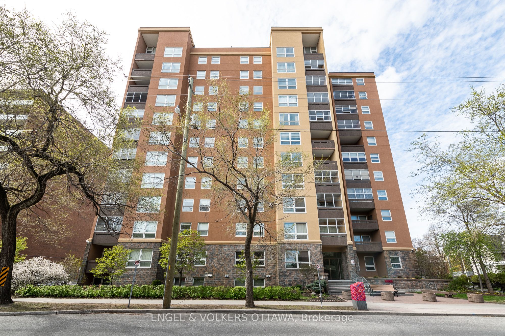 #906 - 373 LAURIER Avenue, LowerTownSandyHill, ON K1N 8X6