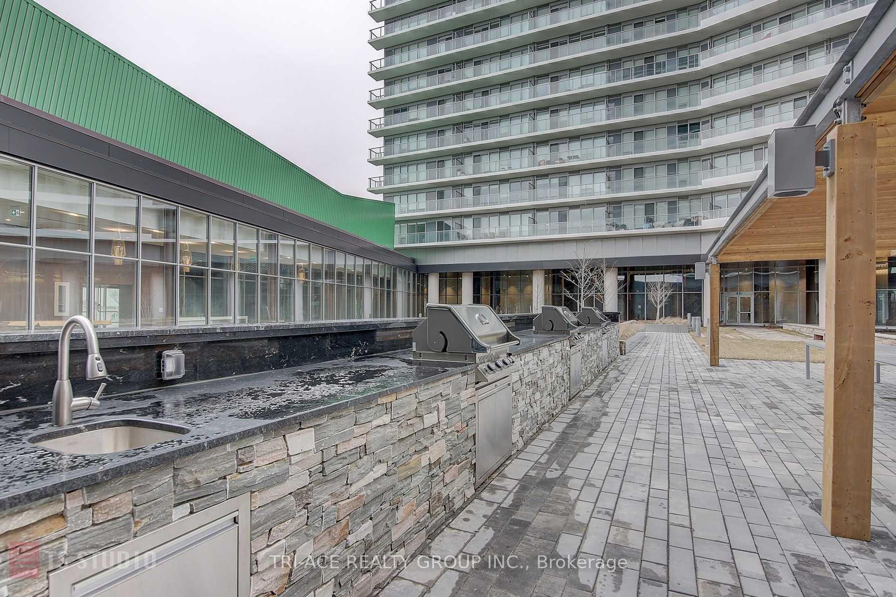1 Bedroom Condo at 117 McMahon,  Toronto For sale