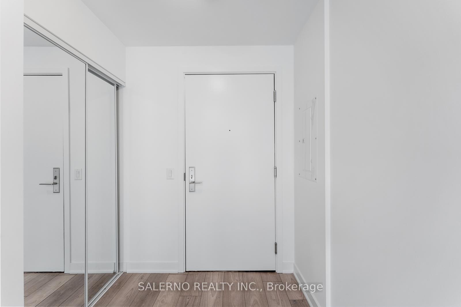 2 Bedrooms Condo at 120 Parliament, Toronto For sale