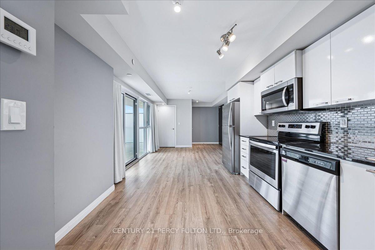 1 Bedroom Condo at 2150 Lawrence, Toronto For sale