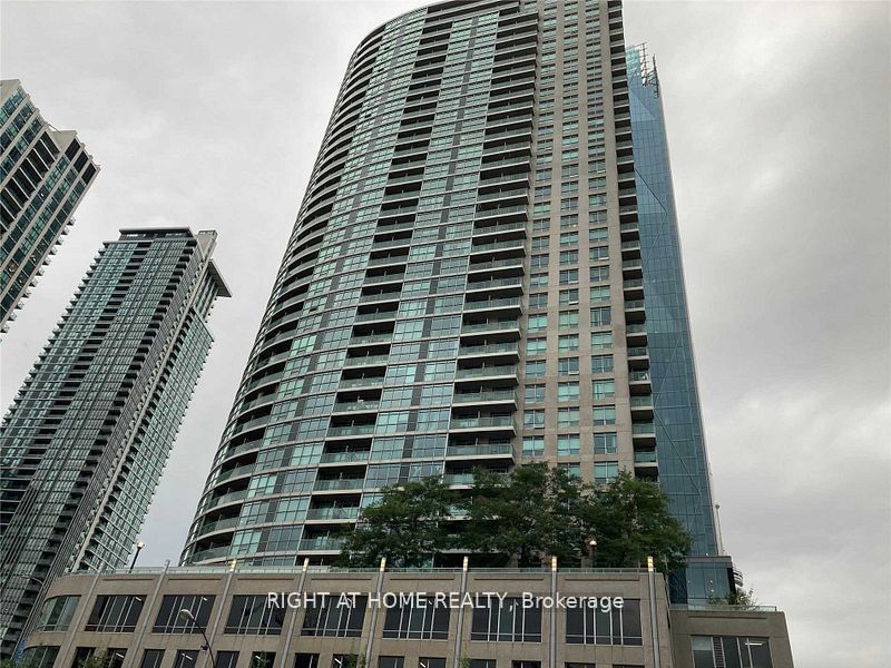18 Yonge Street