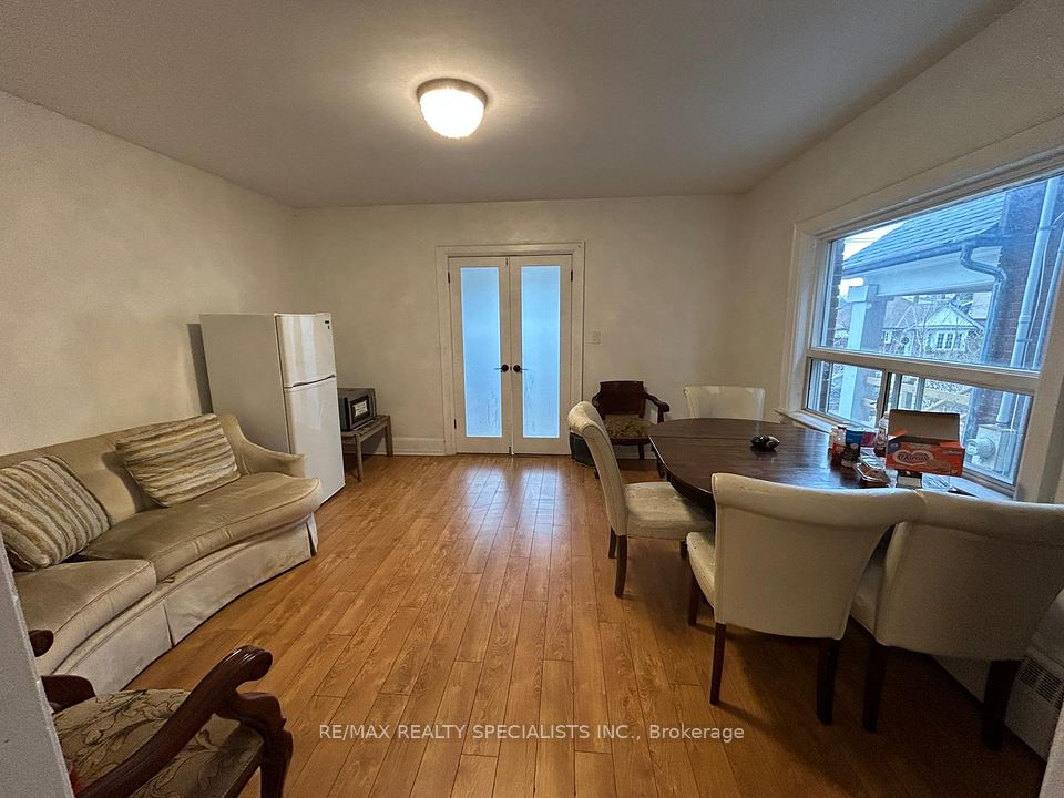 628 Oakwood
