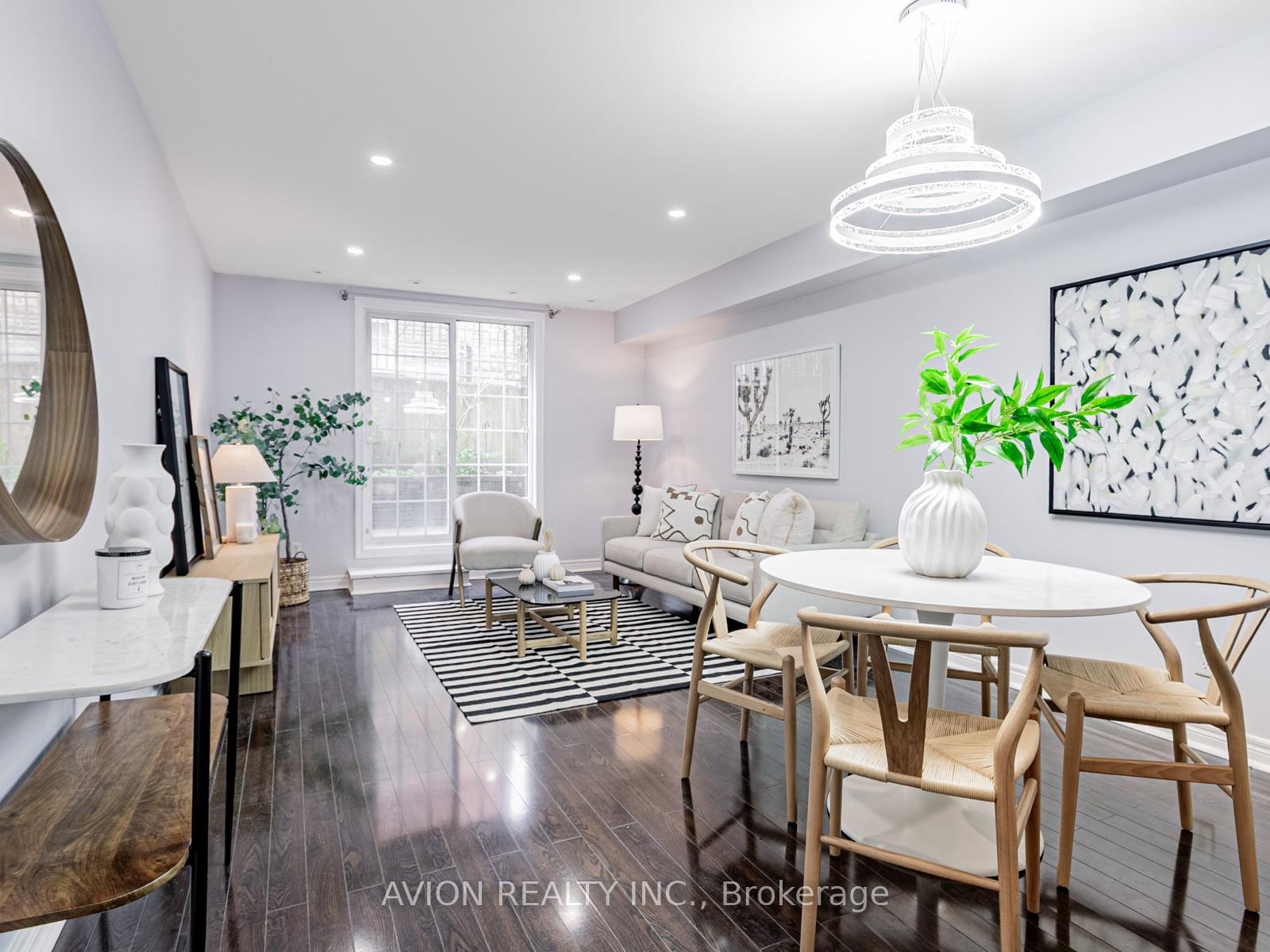 3 Bedrooms Condo at 45 Cedarcroft, Toronto For sale