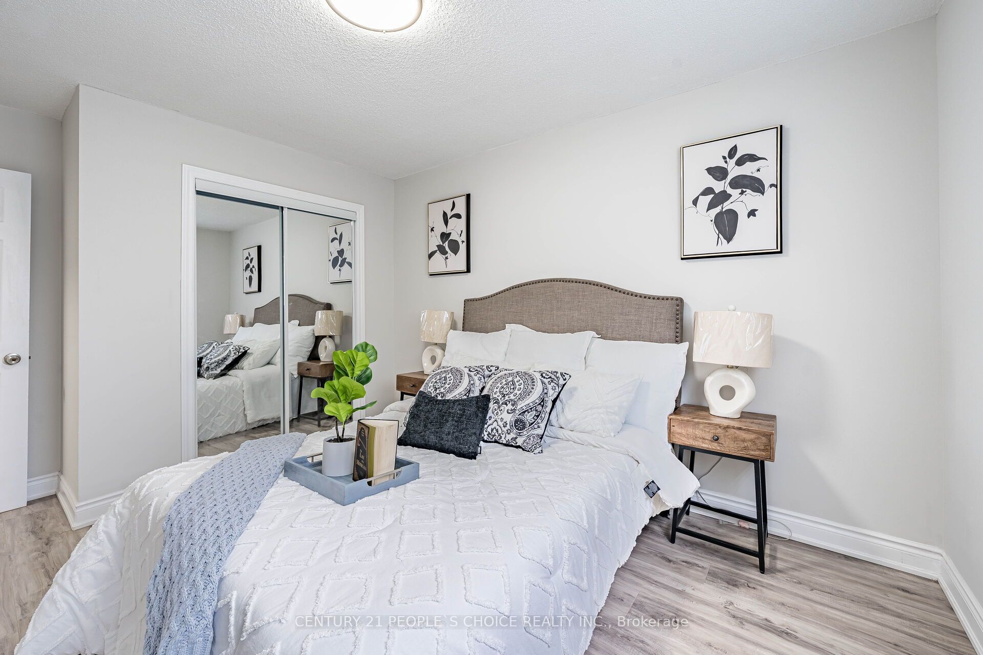 506 Normandy Street, #25