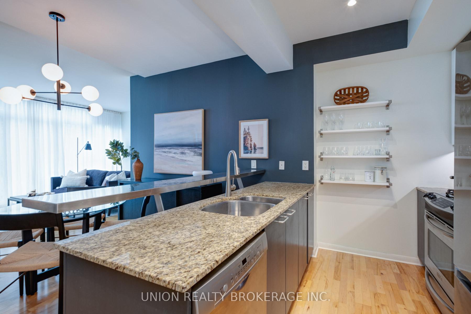 2 Bedrooms Condo at 333 Adelaide, Toronto For sale