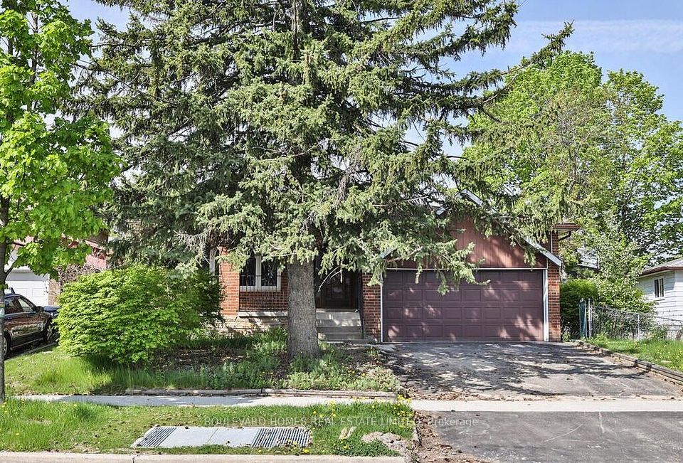 102 Terryhill Crescent