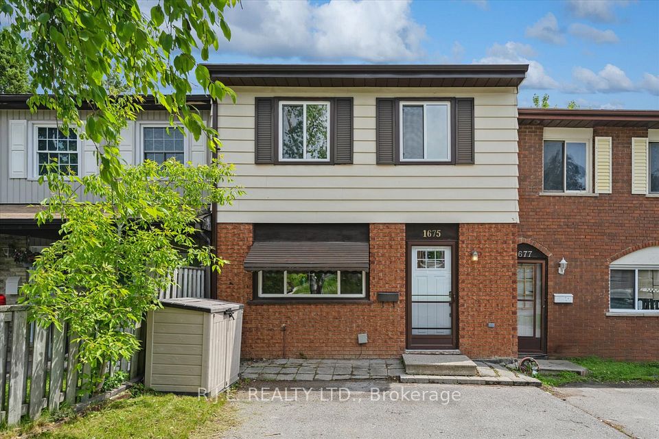 1675 Applewood