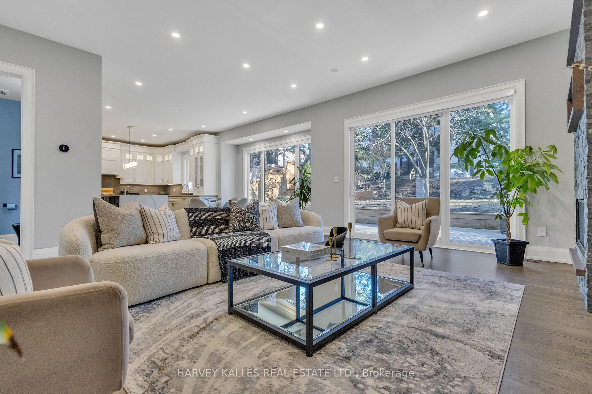 29 Leland Avenue