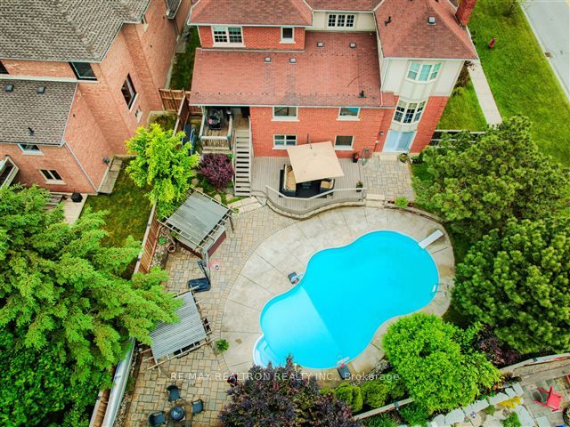 852 Norwick Road