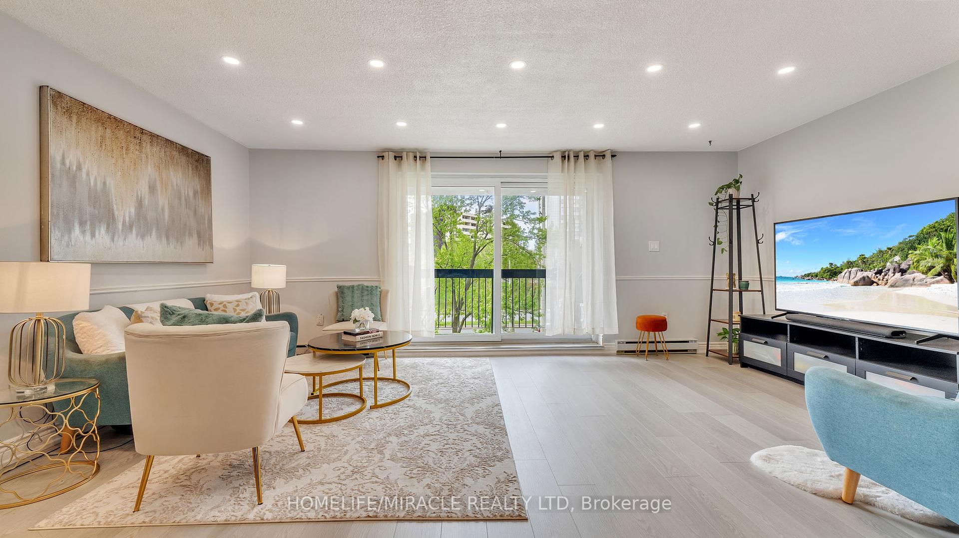 3 Bedrooms Condo at 91 Muir, Toronto For sale