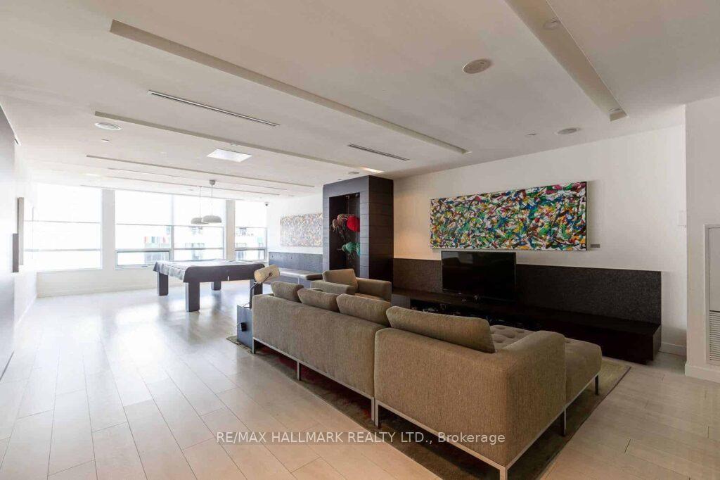 Condo at 55 Regent Park, Toronto For sale