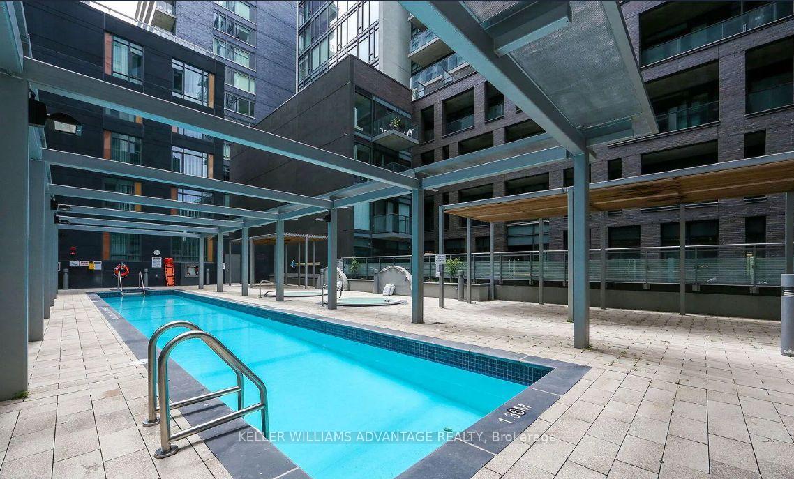 2 Bedrooms Condo at 525 Adelaide, Toronto For sale