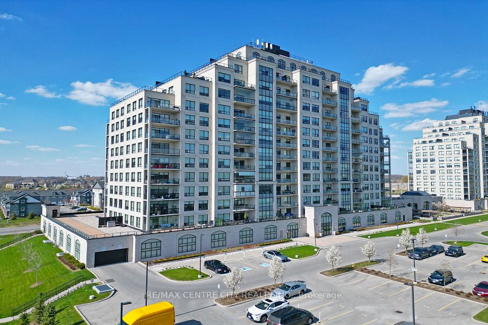 260 Villagewalk