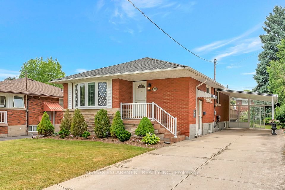 109 West 23rd