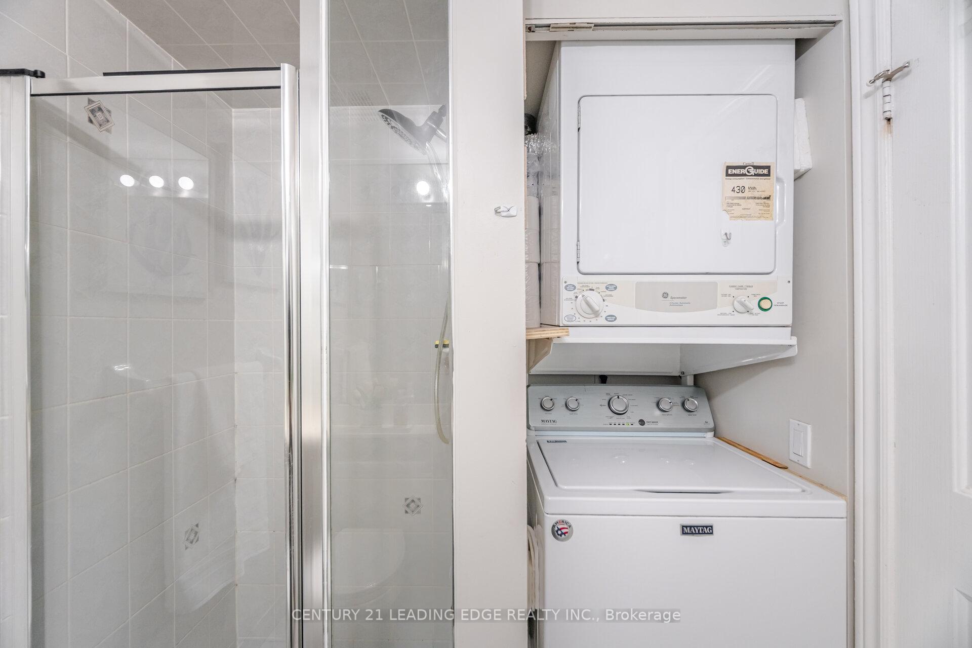 3 Bedrooms Condo at 68 Corporate, Toronto For sale